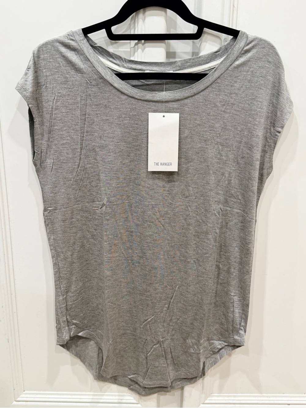 The Hanger (Joah Brown factory) Women's Light Grey Scoop Neck Short Sleeve Tee